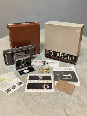 Polaroid Model J66 Electric Eye Land Camera Kit with Leather Case & Original Box